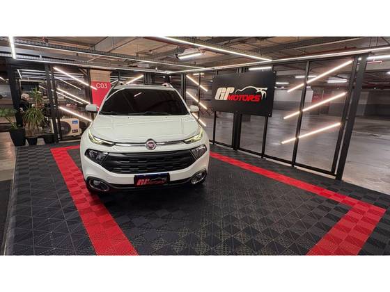 FIAT TORO 1.8 16V EVO FLEX FREEDOM AT6 FIAT TORO 1.8 16V EVO FLEX FREEDOM AT6